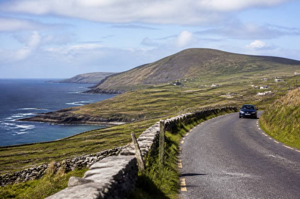 Les plus beaux road trips d’Irlande à faire en voiture : itinéraires et conseils pratiques