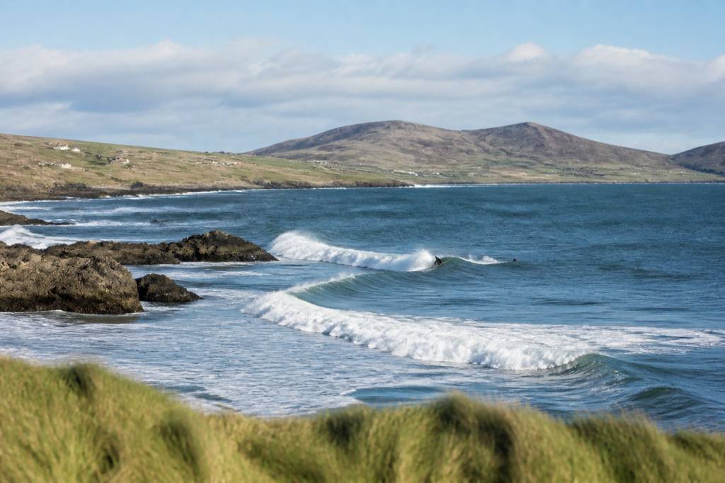 Les 5 meilleurs spots de surf en Irlande pour tous les niveaux