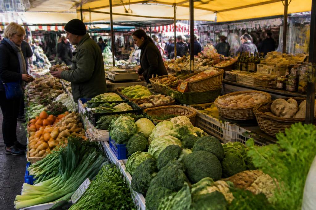 Les marchés locaux à découvrir en irlande pour goûter au quotidien